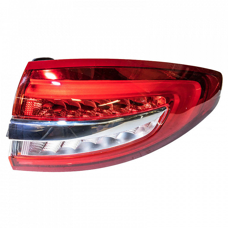 Tail Lamp Passenger Side Capareturn Restricted - Final Sale - No Warranty Coverage For Ford - FO2805118C