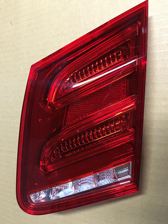 Trunk Lamp Driver Side (Backup Lamp) Sdn/Hyb High Quality For Mercedes - mb2802109