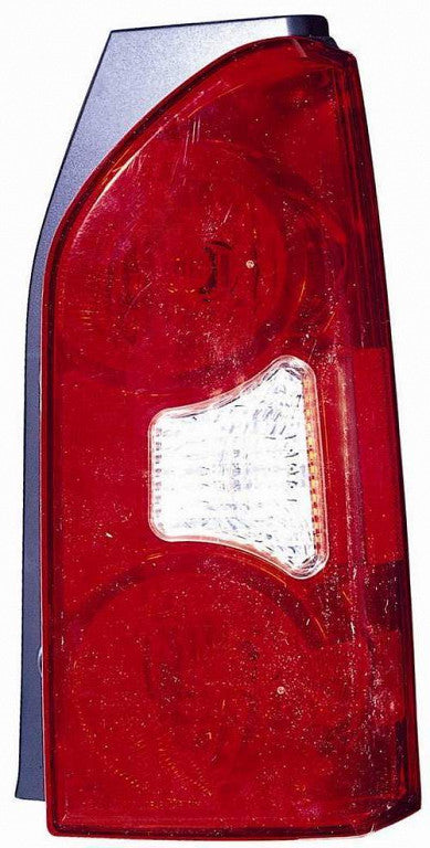 Tail Lamp Passenger Side For Nissan - NI2801173V
