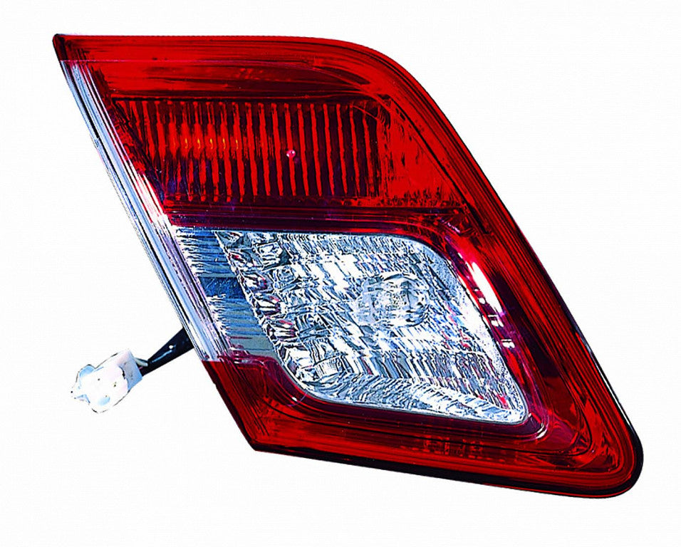 Trunk Lamp Driver Side (Back-Up Lamp) Usa Built High Quality For Toyota - to2802104