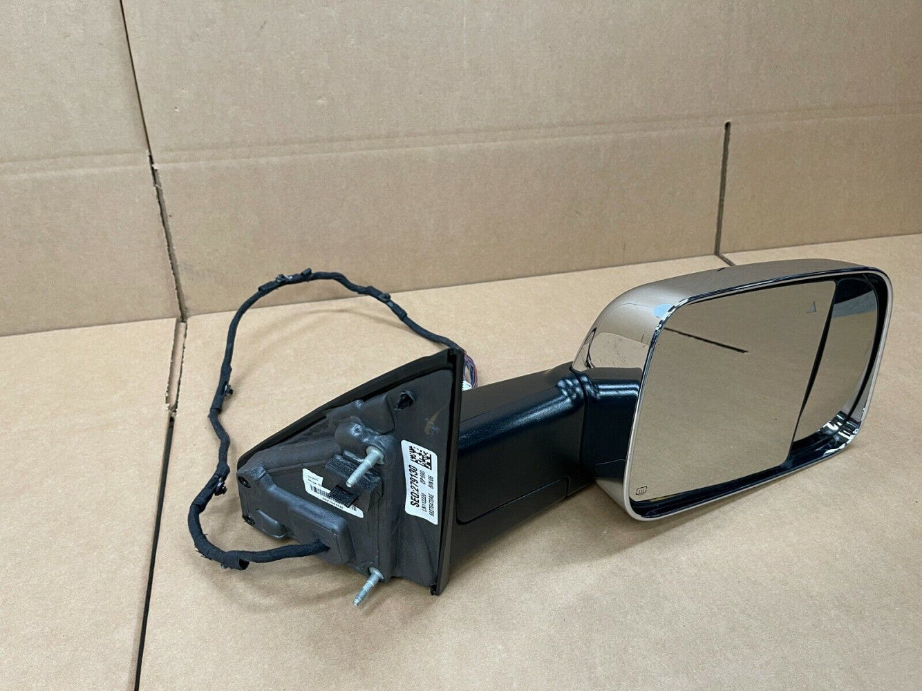 Door Mirror Passenger Side Power Htd With Blind Spot/Signal/Puddle Lamp/Memory Tow Type For Ram - CH1321462