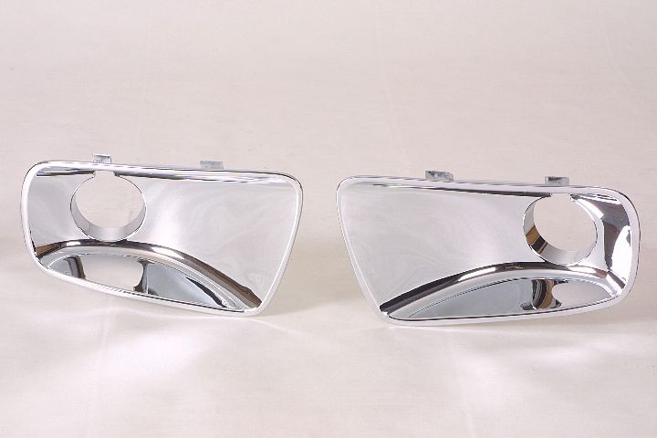 Fog Lamp Bezel Front Passenger Side With Fog Lamp Hole Chrome Without Red Line For Saturn - GM2595102